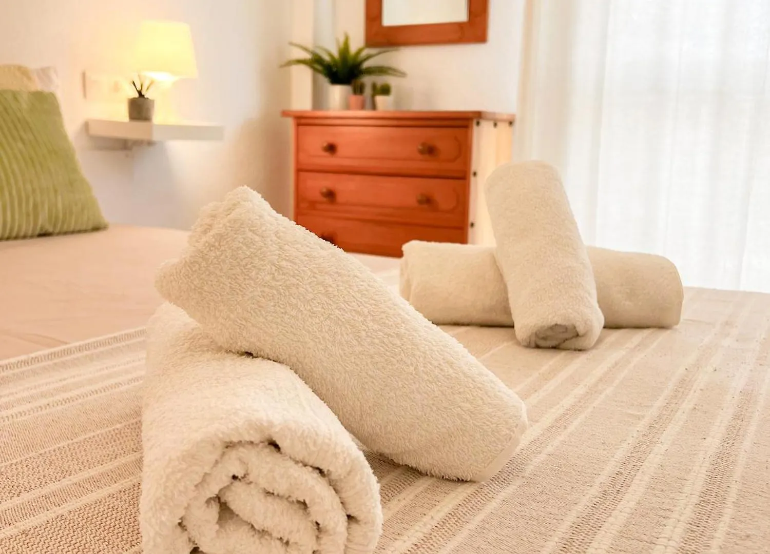 Bright And Cozy Flat By The Beach Fuengirola 0*,  Espanha
