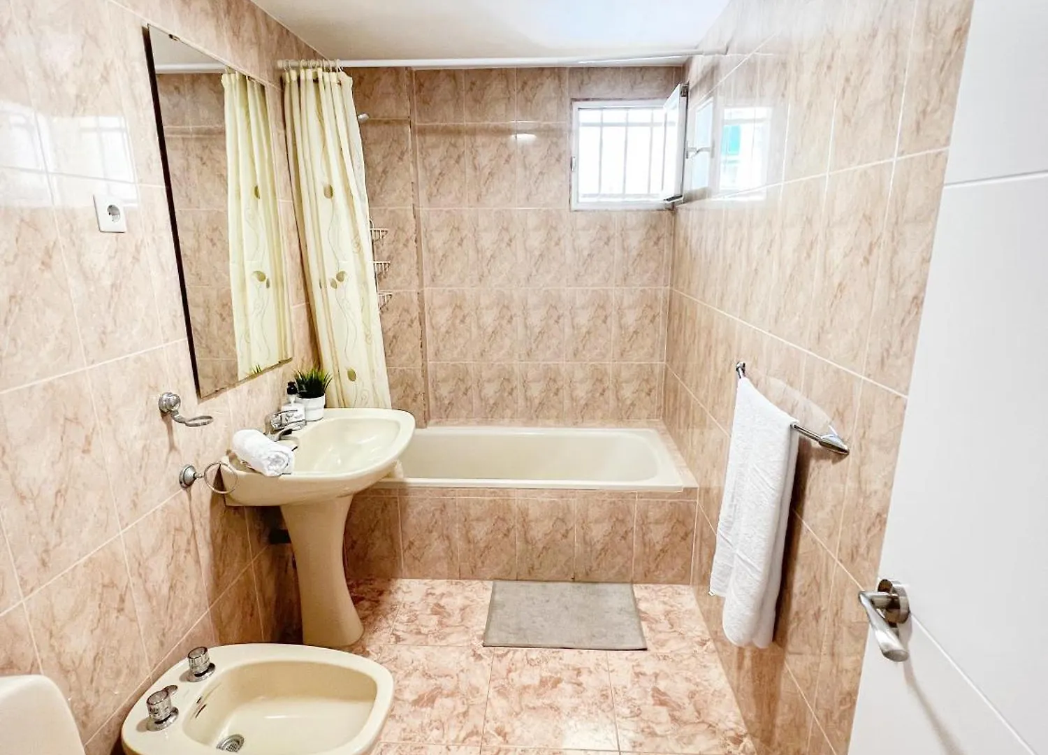 Bright And Cozy Flat By The Beach Fuengirola Apartment